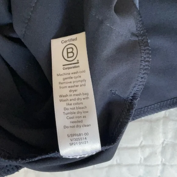 Athleta Brooklyn Camo Jogger, size 8, Blue Camo, pre-owned - Picture 8 of 8